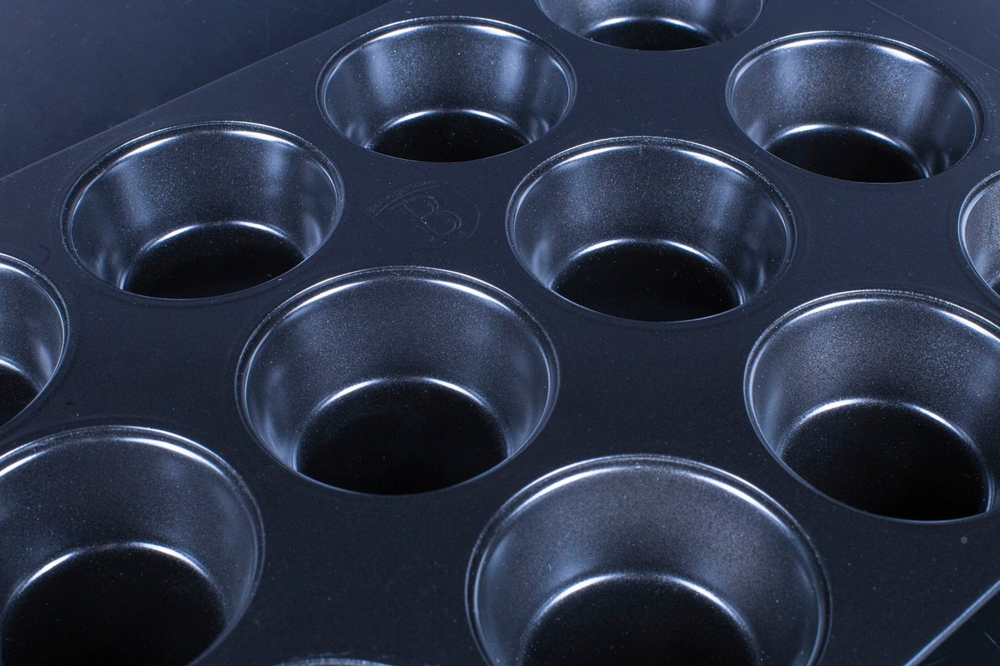 Berlinger Haus 12-Cup Titanium Coating Muffin Pan - Aquamarine Edition