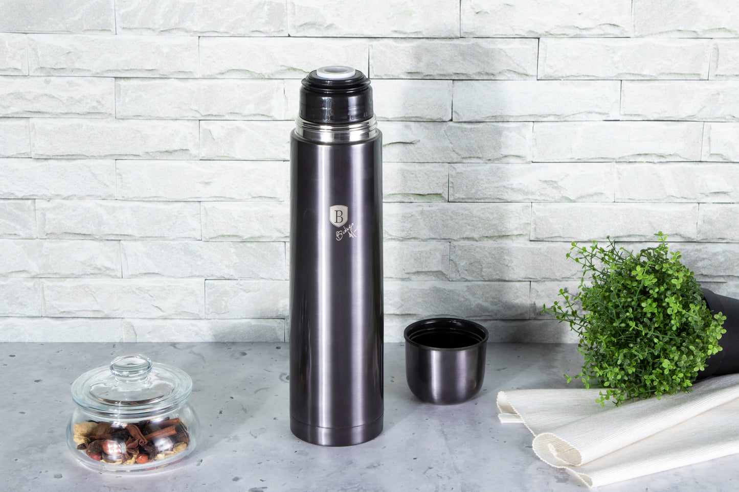 Berlinger Haus 1L Vacuum flask - Carbon Pro
