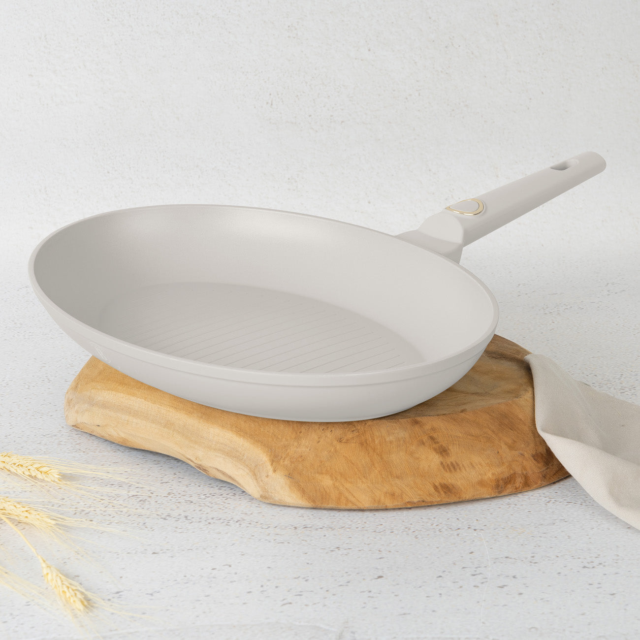 Berlinger Haus 35cm Titan Pro Non-Stick Coating Fish Pan – Sahara