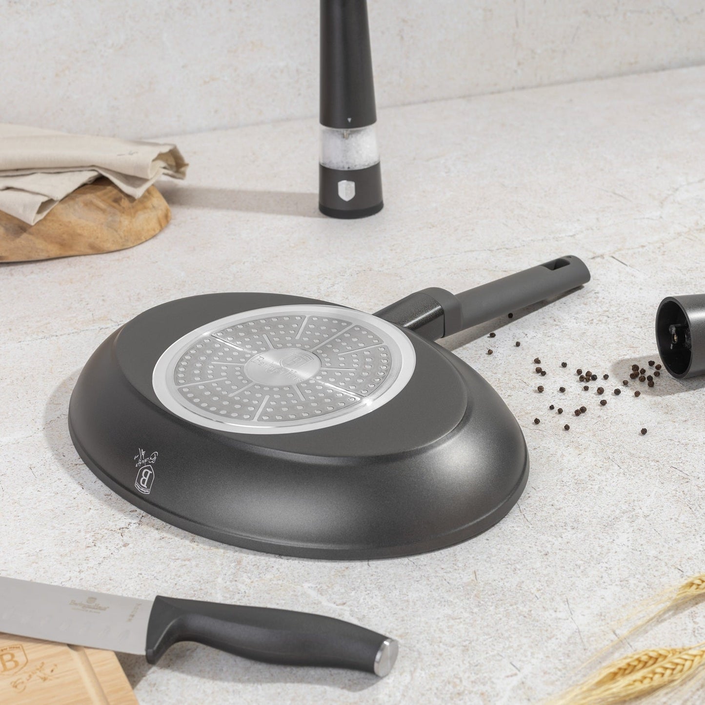Berlinger Haus 35cm Titan Pro Non-Stick Coating Fish Pan – Anthracite