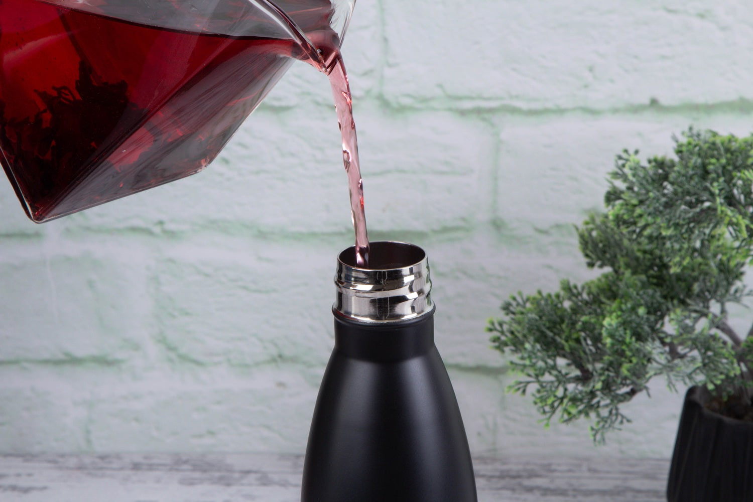 Berlinger Haus 500ml Vacuum Flask – Black Rose