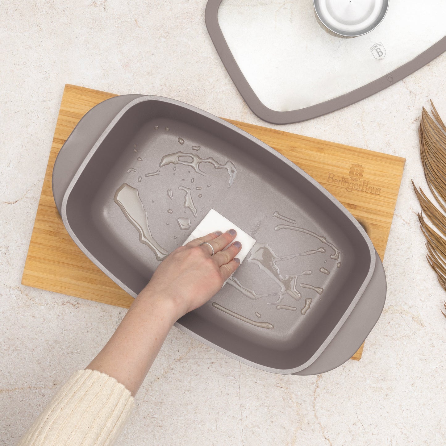 Berlinger Haus 32cm Oven Safe Roaster Pan with Aroma Glass Lid - Taupe