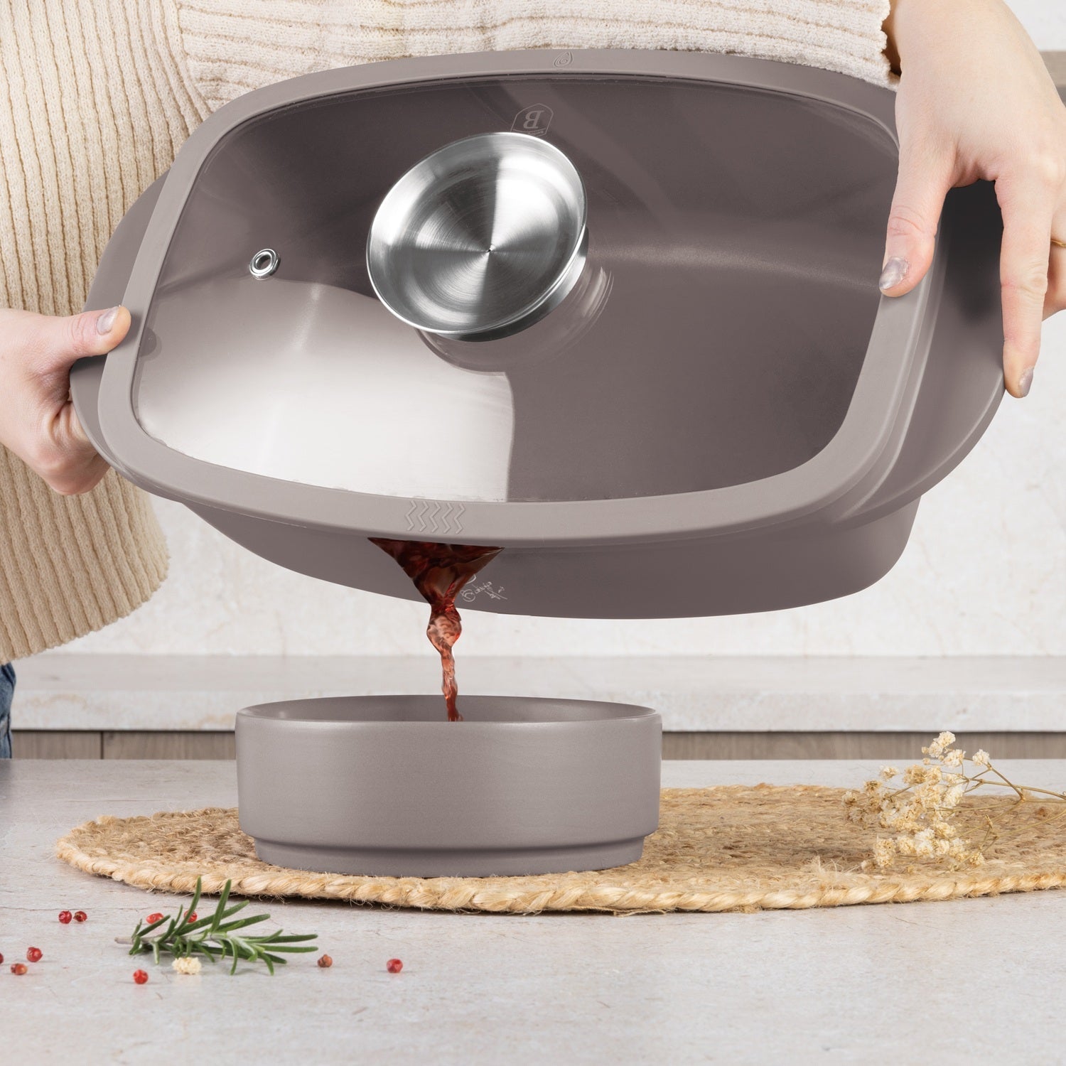 Berlinger Haus 32cm Oven Safe Roaster Pan with Aroma Glass Lid - Taupe
