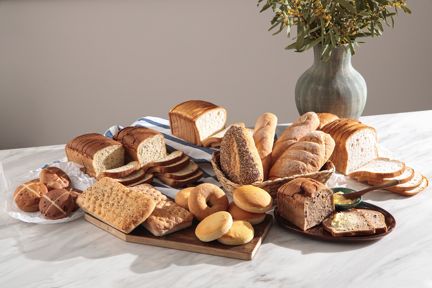 Berlinger Haus Bread box with 3-Piece Canister set - Black Rose